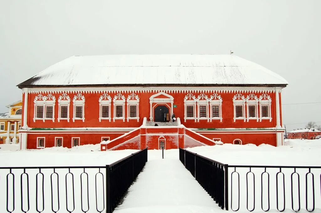 Палаты строгановых усолье. Палаты строгановых усолье пермский. Усольский музей палаты строгановых сайт. Усольский историко-архитектурный музей «палаты строгановых». Усолье музей палаты строгановых.