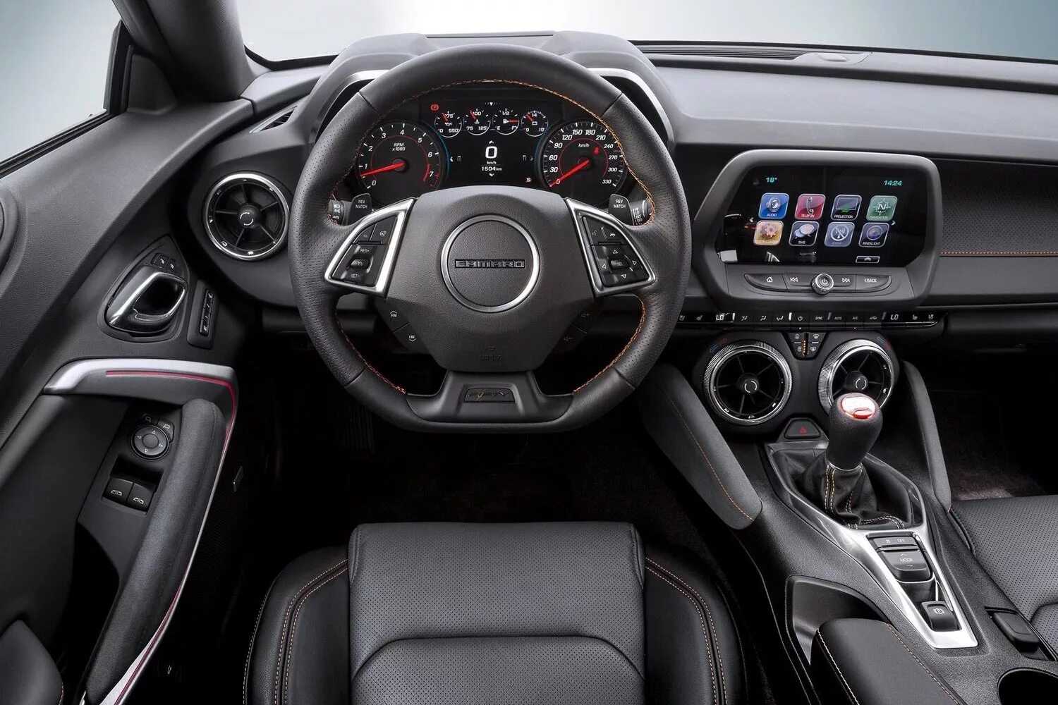 Chevrolet camaro салон. Chevrolet camaro 2021 салон. Chevrolet camaro салон. Шевроле камаро 2023 салон. Chevrolet camaro 2021 салон.