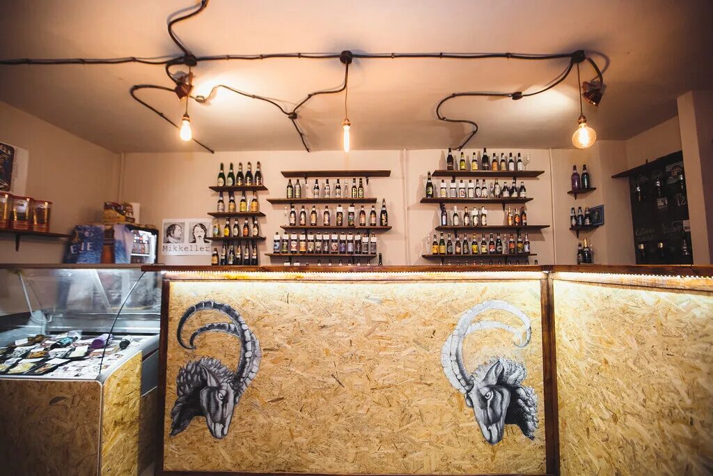 пивная воронеж. пивная воронеж. интересные потолки в пивной магазин. дас бир воронеж. живое пиво воронеж.