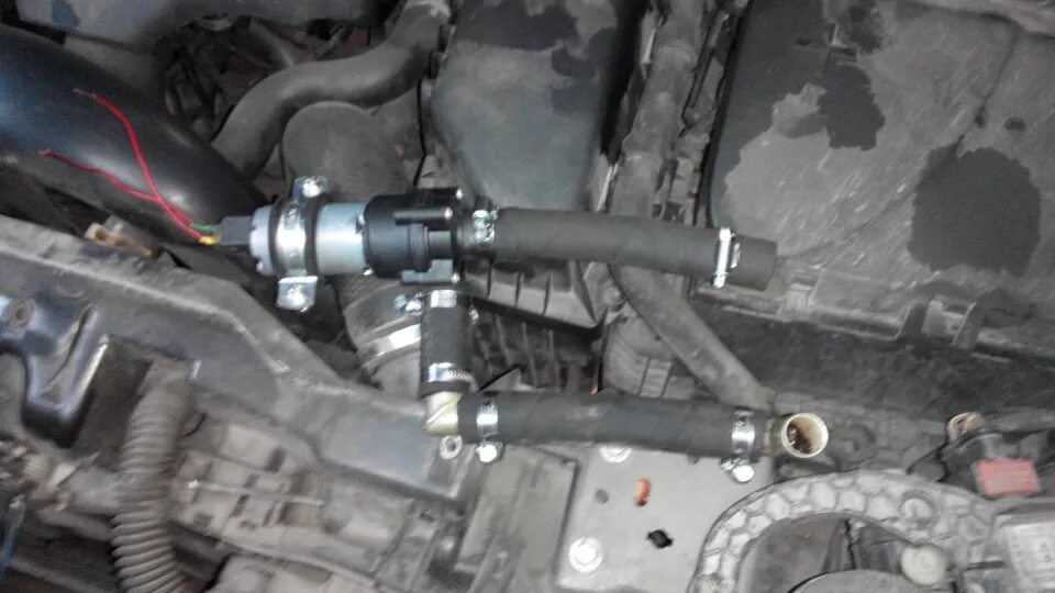 Подогреватель охлаждающей жидкости 12в. 2. Volvo webasto самодиагностика. Проточный подогреватель антифриза рено. 4.