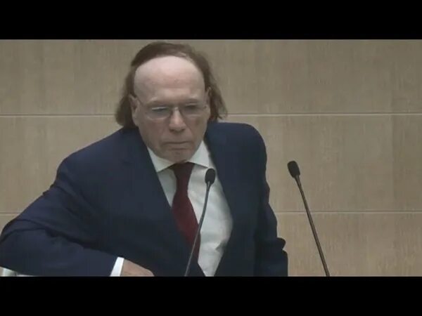 Выступление историка. Эдвард радзинский выступление в совете федерации. выступление эдварда радзинского на 420-м заседании совета федерации. радзинский выступил в совете. радзинский выступления 2025 в санкт-петербурге.