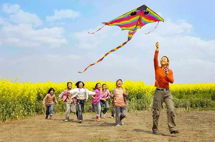 Каникулы 2026. Цинмин воздушные змеи. Праздник Цинмин. Фестиваль Цинмин в Китае. Праздник чистого света "Цинмин" - Китай.