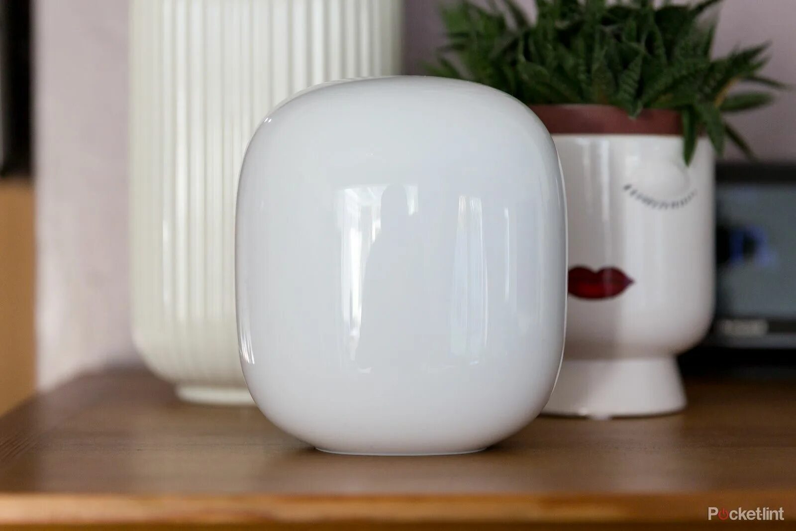 Nest wifi. Nest wifi pro. google nest. google nest wifi pro.