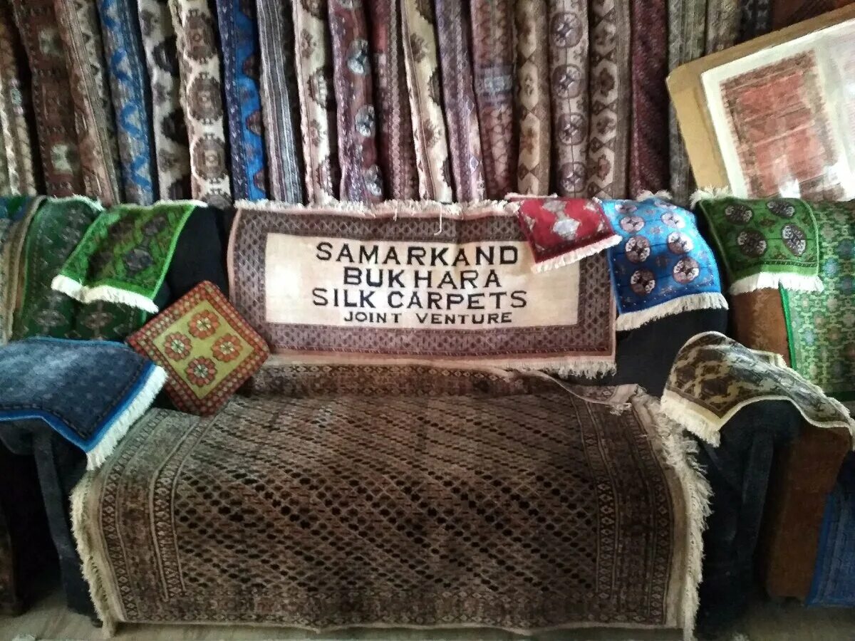 Самарканд фабрики. Самарканд фабрика ковров худжум. Конигиль самарканд. Самарканд фабрики. Фабрика худжум самарканд.