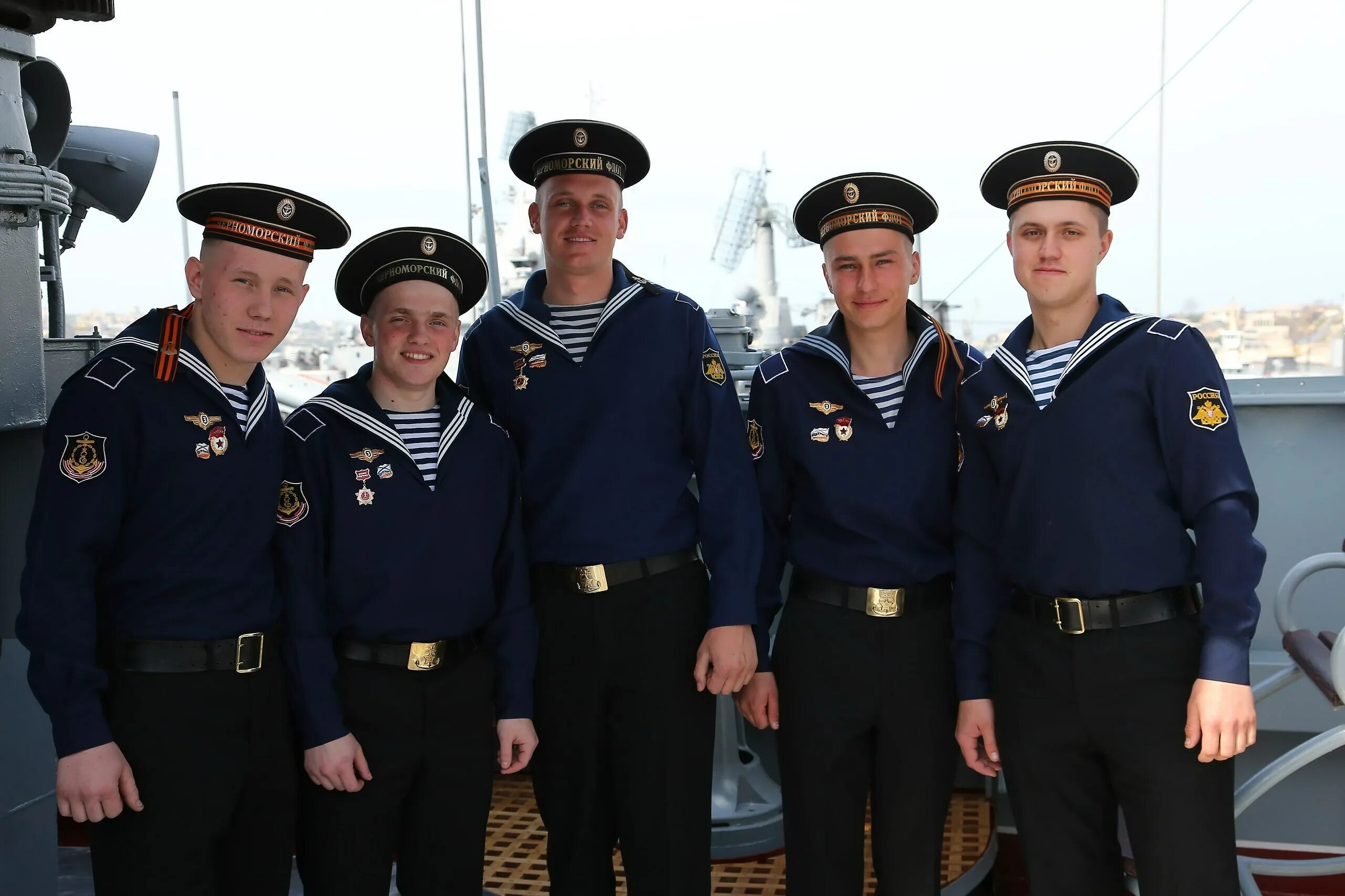 Магазин одежды планета волгодонск. Форма вмф тоф. , 7а. Североморск магазины. Одежда североморск.