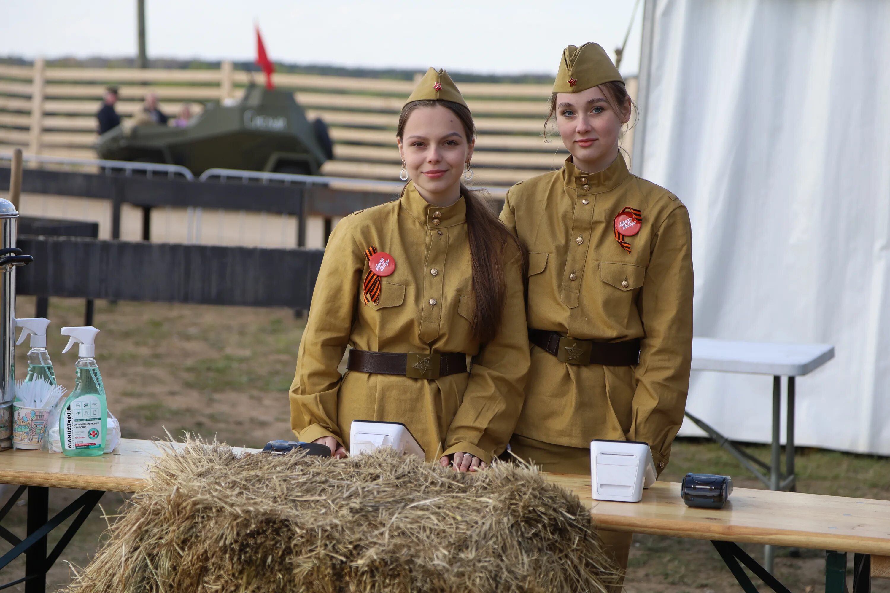 Праздник день защиты детей. Фестиваль в самом разгаре. Холи праздник красок 2023. Северный речной вокзал 2022 фоторепортаж. Северный речной вокзал 2022 фоторепортаж.
