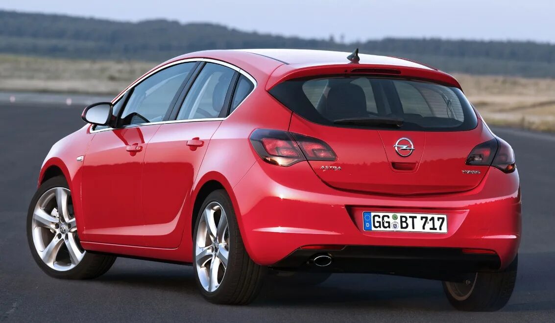 Opel astra j (2009—2012). Opel astra j 2017. Opel astra j (2009—2012). Astra j характеристики. Opel astra хэтчбек габариты.
