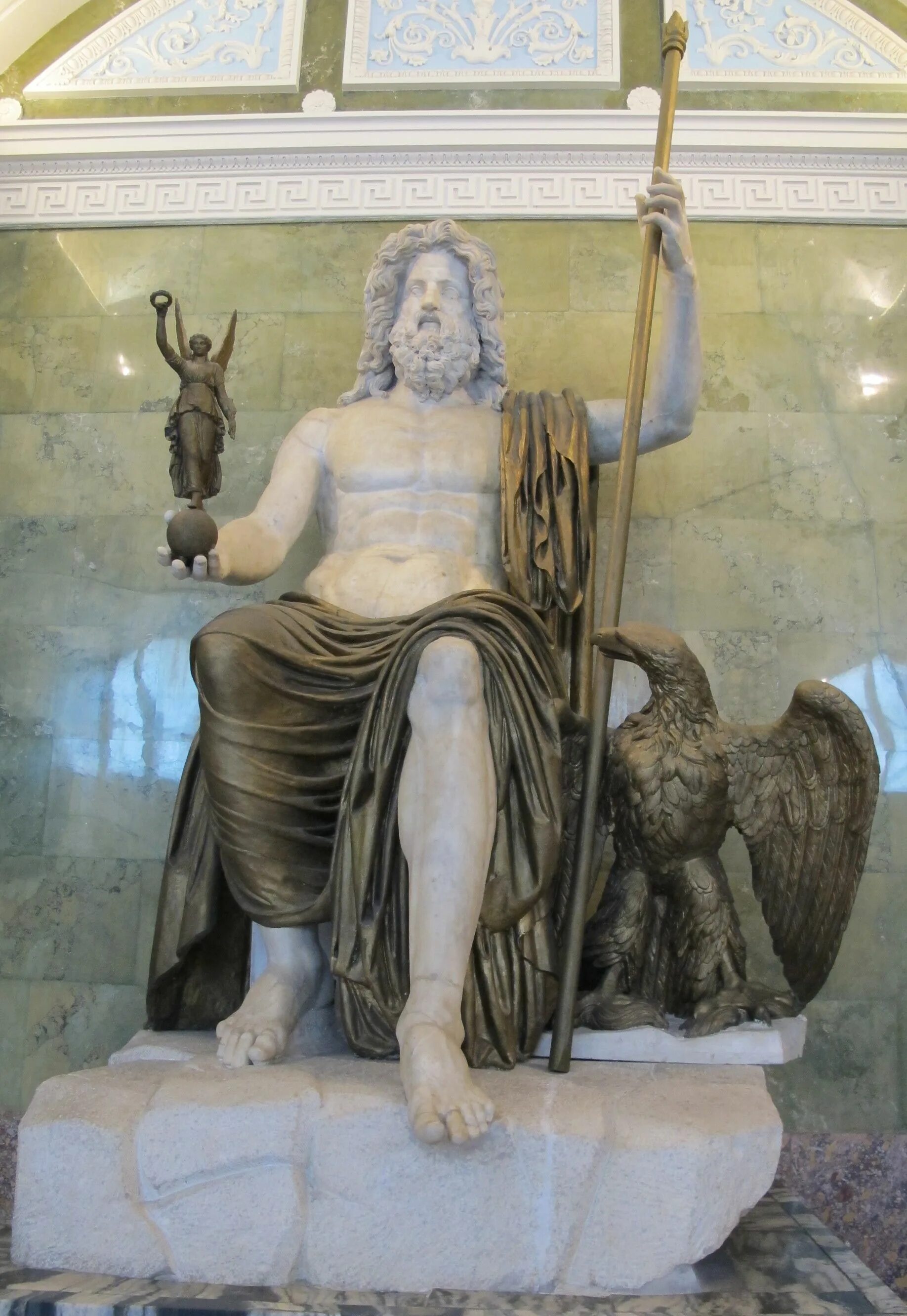 Юпитер это бог. Скульптура Фидия Зевс Олимпийский. Статуя Юпитера в Эрмитаже. Эрмитаж Юпитер Зевс статуя Зевса-Юпитера. Статуя Зевса Фидий.