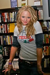 Popular Miranda Lambert pictures, photos, images.