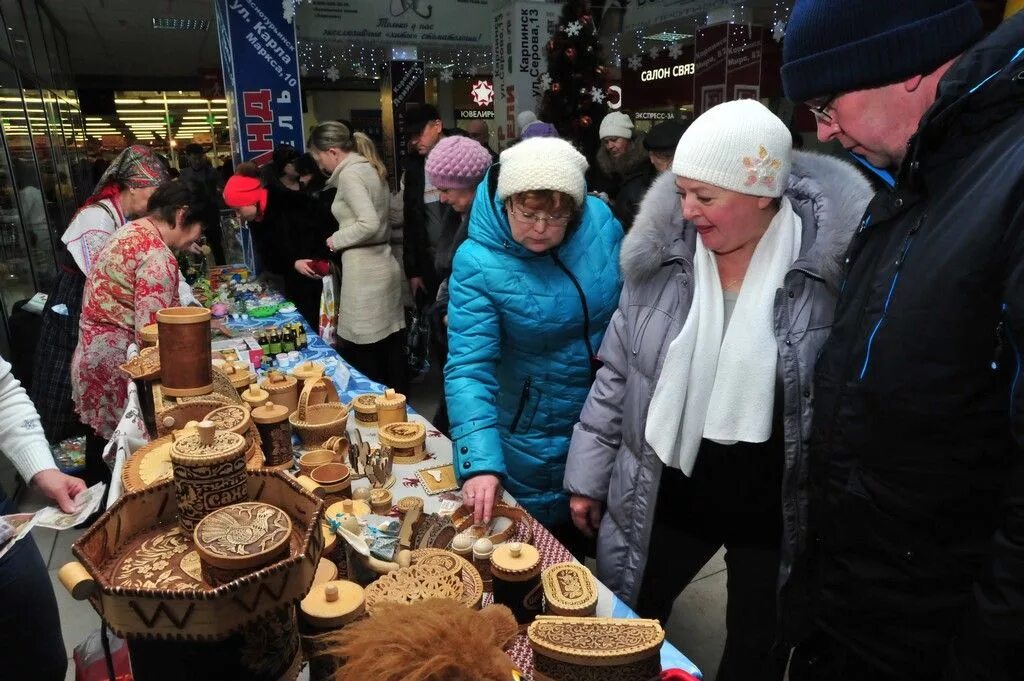 Рынки азербайджанский рынок. Сиабский базар. Деревенский рынок. Чорсу базар в ташкенте. Базар одноклассники.