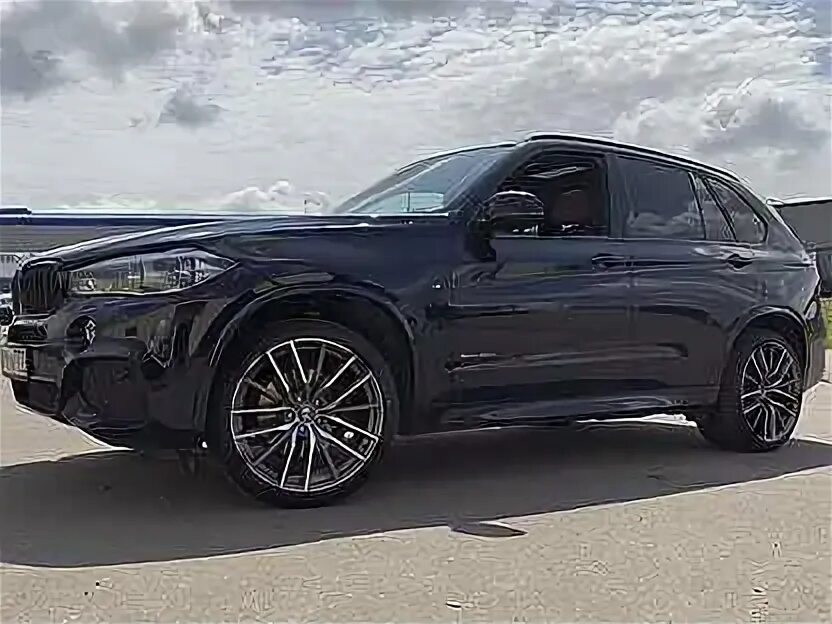 Диски бмв g05 r21. Bmw x5 818 стиль r21. 611 стиль bmw r20 f15. диски bmw x5 g05 r21. bmw x7 r22 818m стиль.