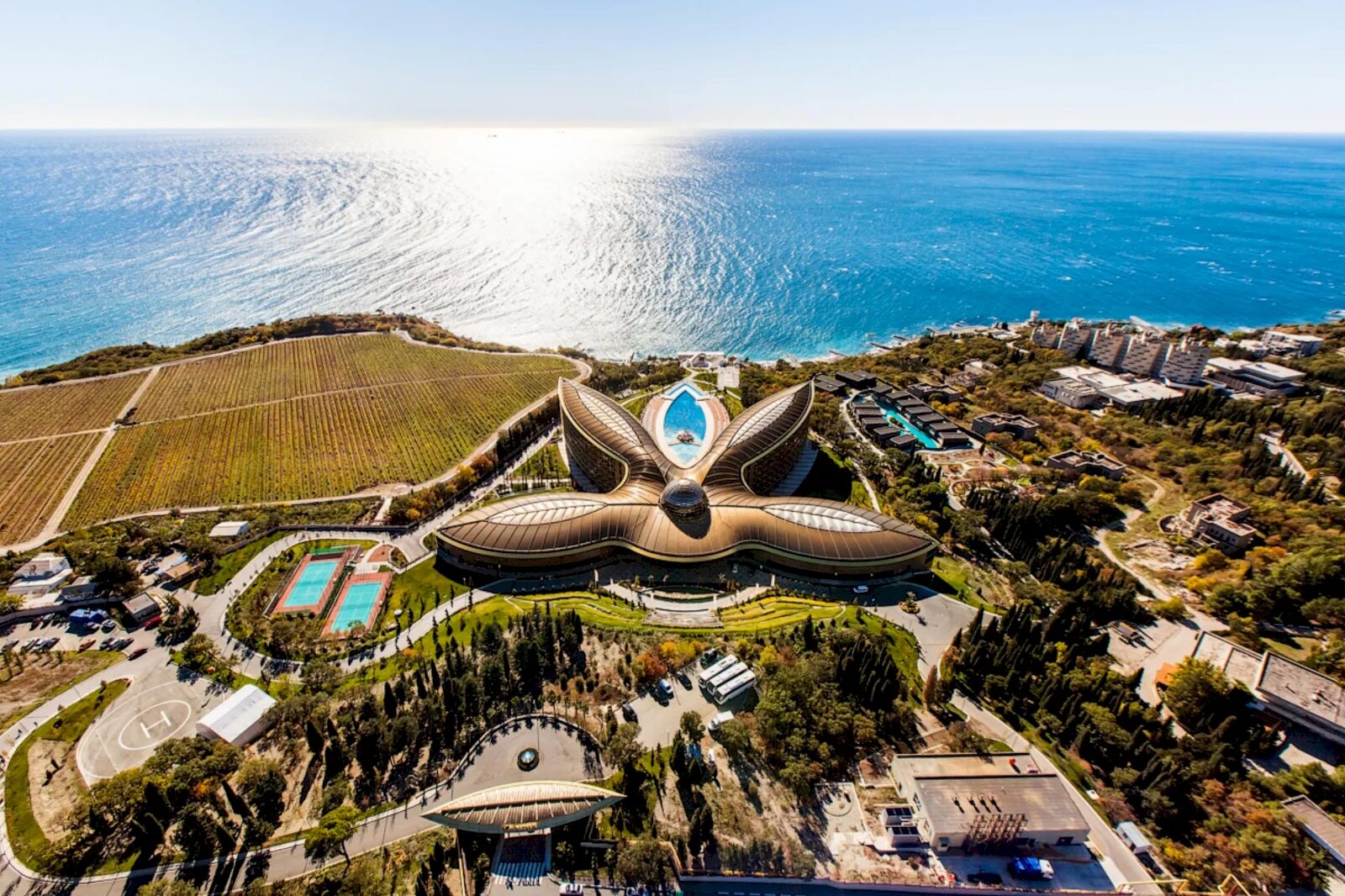 Мрия виды. «мрия» мрия крым ялта. отель в крыму mriya resort spa. ялта оползневое мрия.