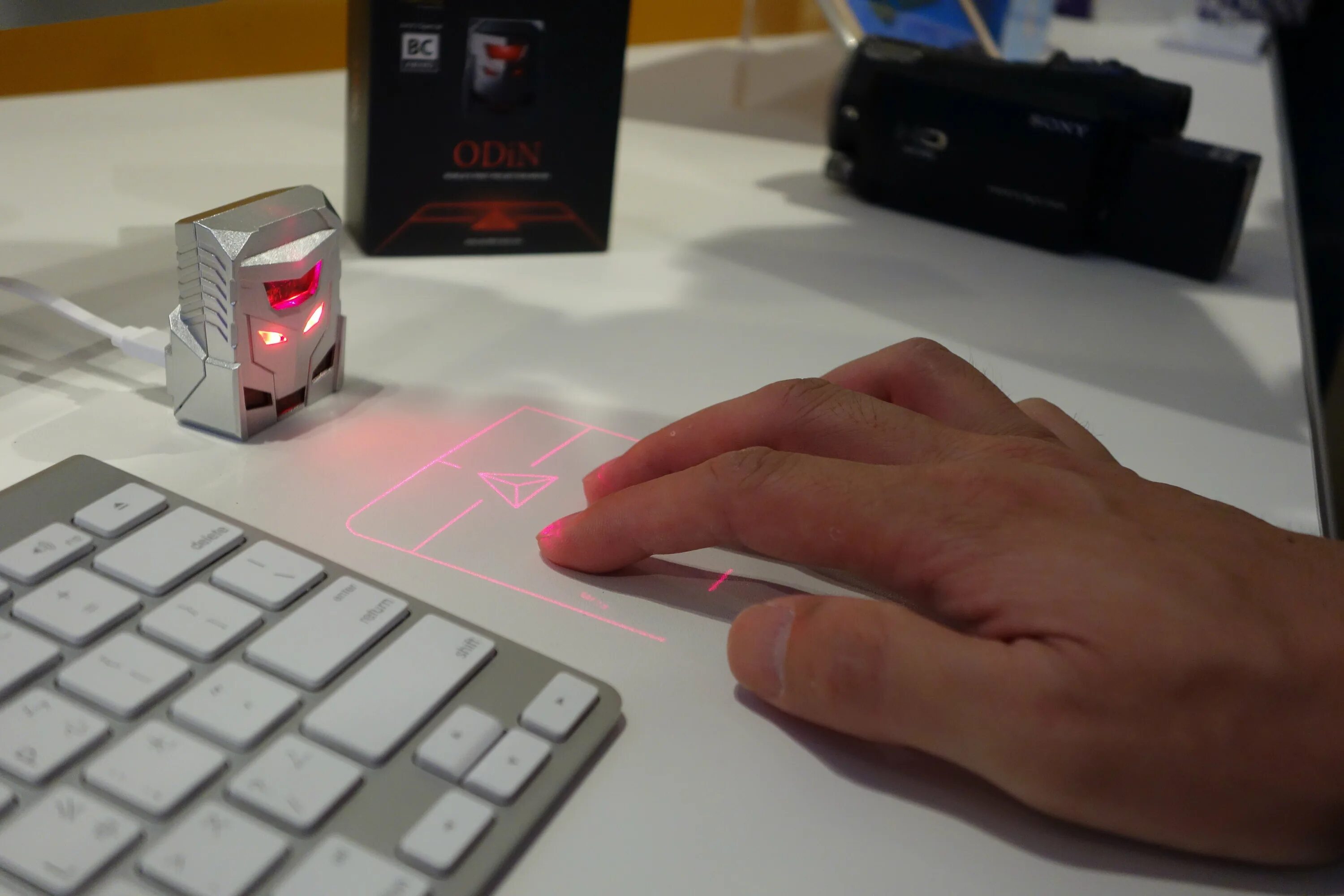 Virtual mouse. Проекционная мышь. виртуальная мышь. мышь в проекциях. virtual mouse записи.