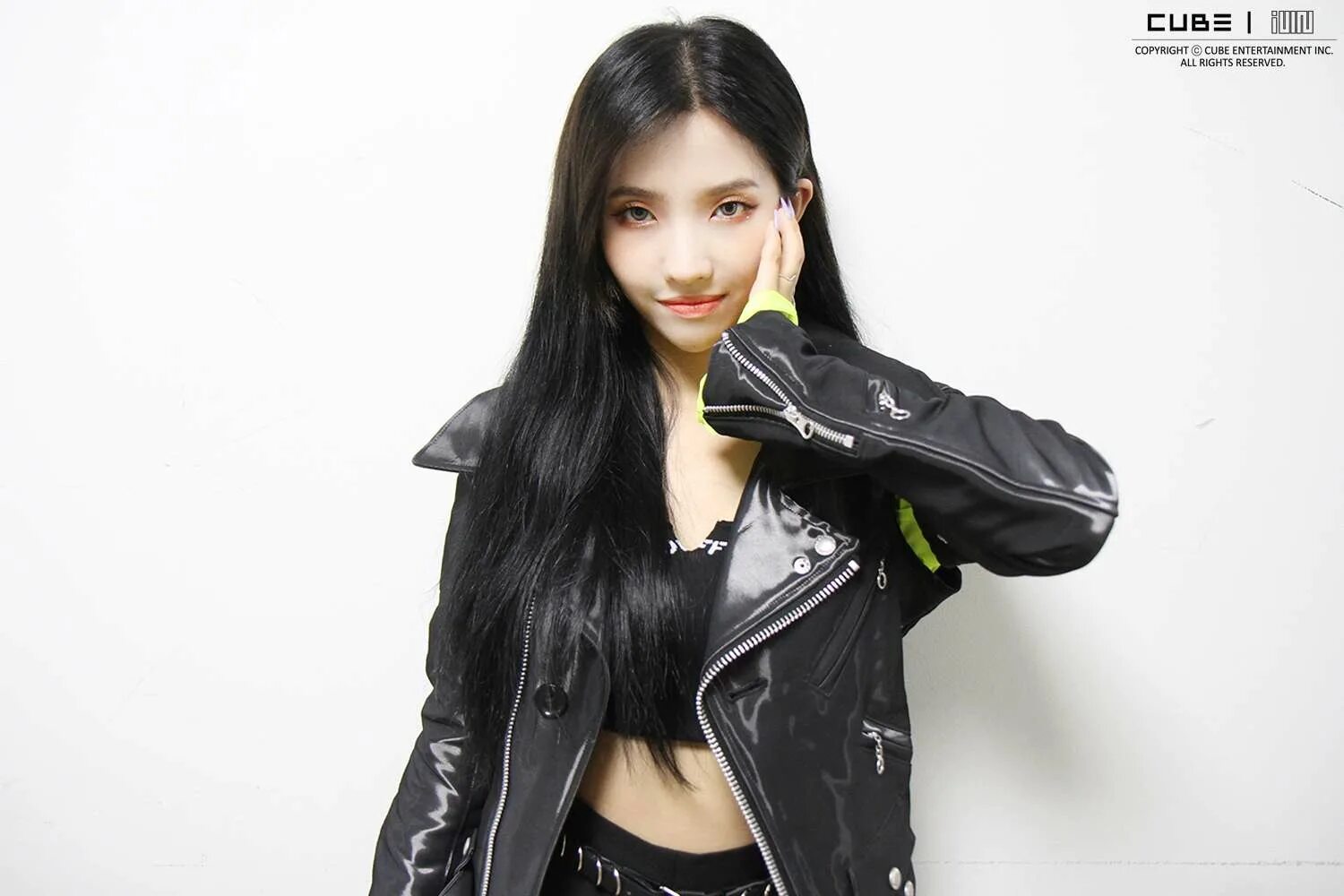 Сколько лет соен. Чон соен. чон соён g idle. gidle соен. g idle соен.