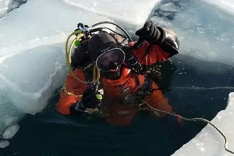 Нашли водолаза
