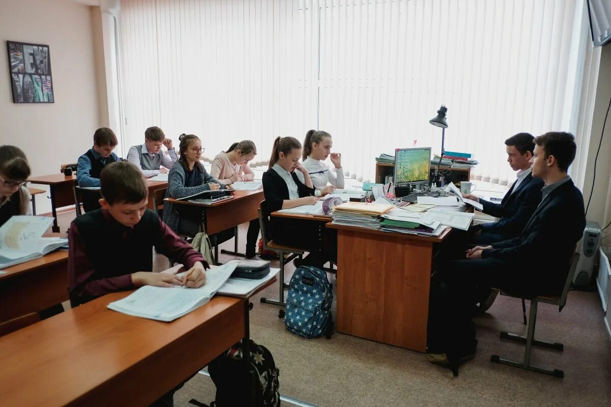Школа 59 новосибирск. Школы новосибирска. Школа в микрорайоне солнечный екатеринбург. 216 школа новосибирск. 215 школа новосибирск.