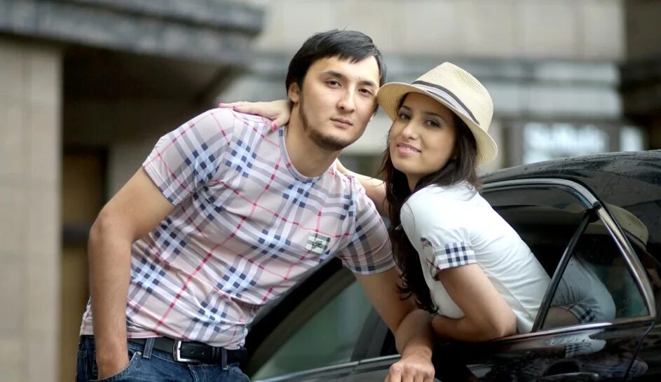 Пара казашек. Казахские пары. Красивые пары казахи. Самые красивые пары Казахстана. Казахская парочка певцов.