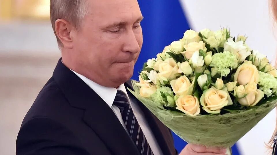 С днем рождения. Открытка с днём рождения с путиным. День рождения вв. День рождения вв. Эмблема осн витязь.
