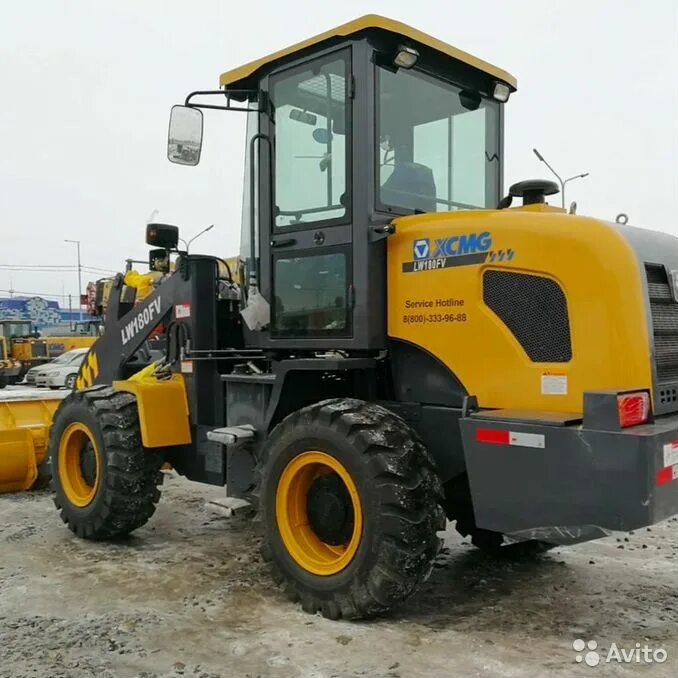 Xcmg 180. Xcmg lw180k. Xcmg lw180k. Фронтальный погрузчик xcmg lw 180. Xcmg lw180k.