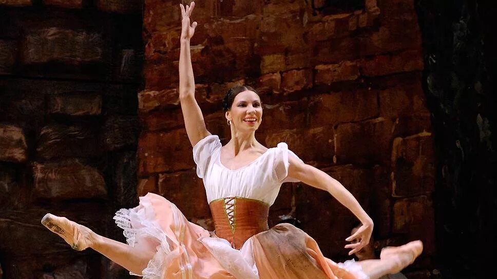 Ballet: The Best Photographs on WordPress.com Dance photography, Dance project, 