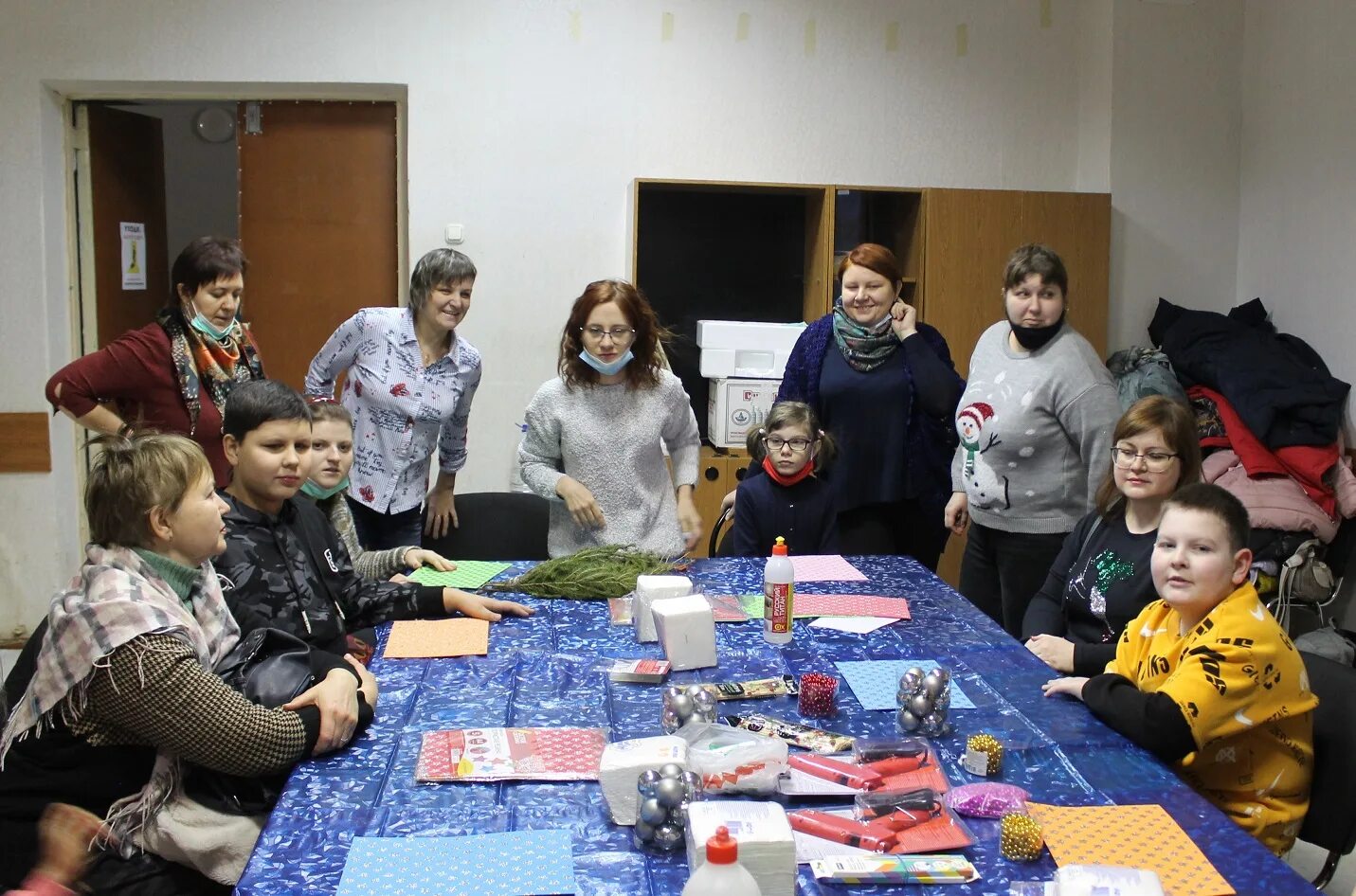 Подарки многодетным семьям. Подарки многодетным. многодетная воронежская семья. подарки новогодние многодетным от школы. детский центр семья воронеж.