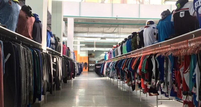 магазин одежды и обуви. компания мир одежда. Peace одежда. магазин планета. магазин одежды в уфе.