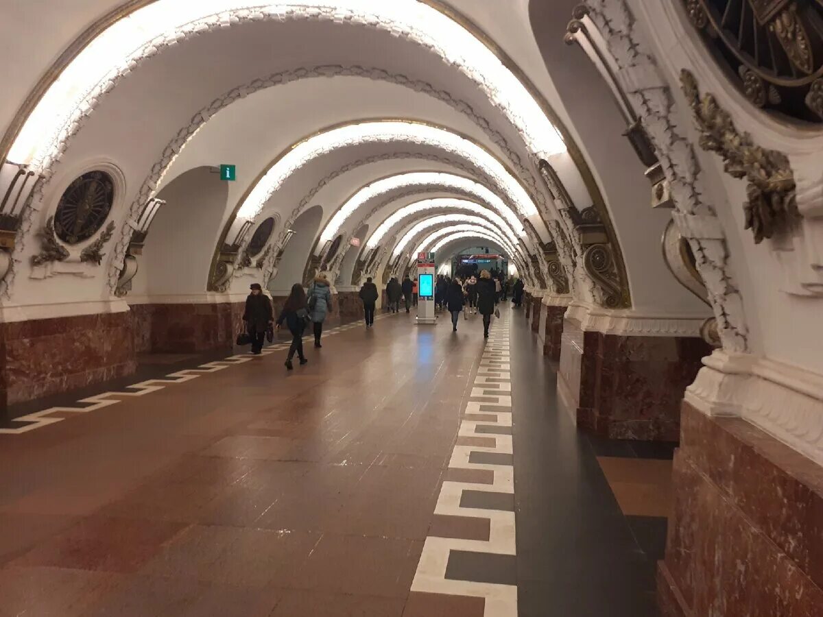 Площадь Восстания Санкт-Петербург метро. Станция площадь Восстания. Станция площадь Восстания в Питере. Станция метро площадь Восстания Питер.
