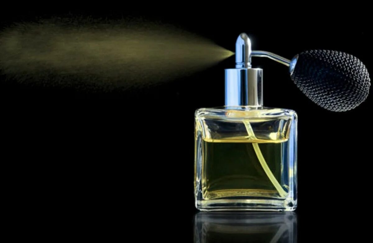 Туалетная вода perfumes. Духи Фрагранс. Парфюмерия фон. Фон для мужского парфюма. Фон для духов.