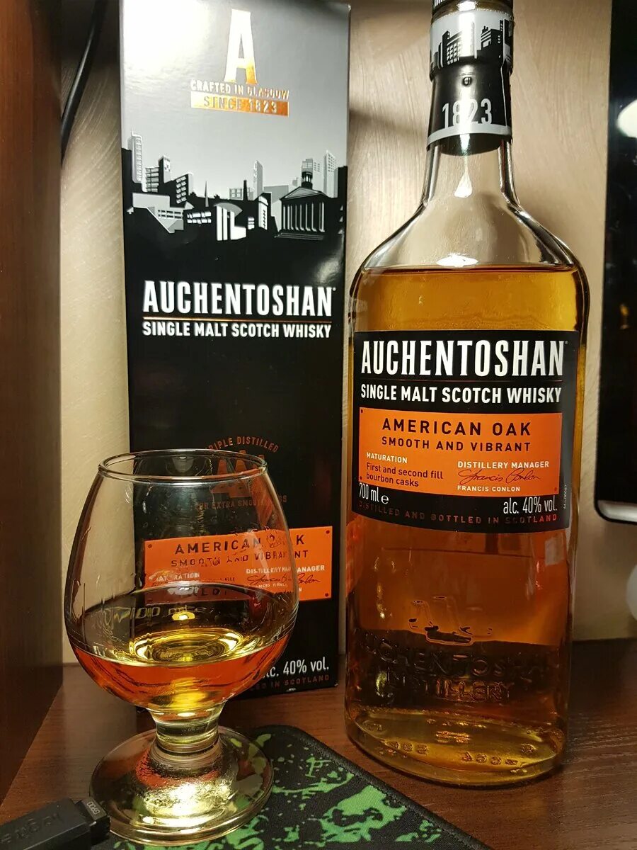 Auchentoshan single malt. Виски Auchentoshan American. Auchentoshan Single Malt виски American Oak. Виски"Акентошан Американ ОАК"0.7 П/У. Виски Auchentoshan American Oak односолодовый.