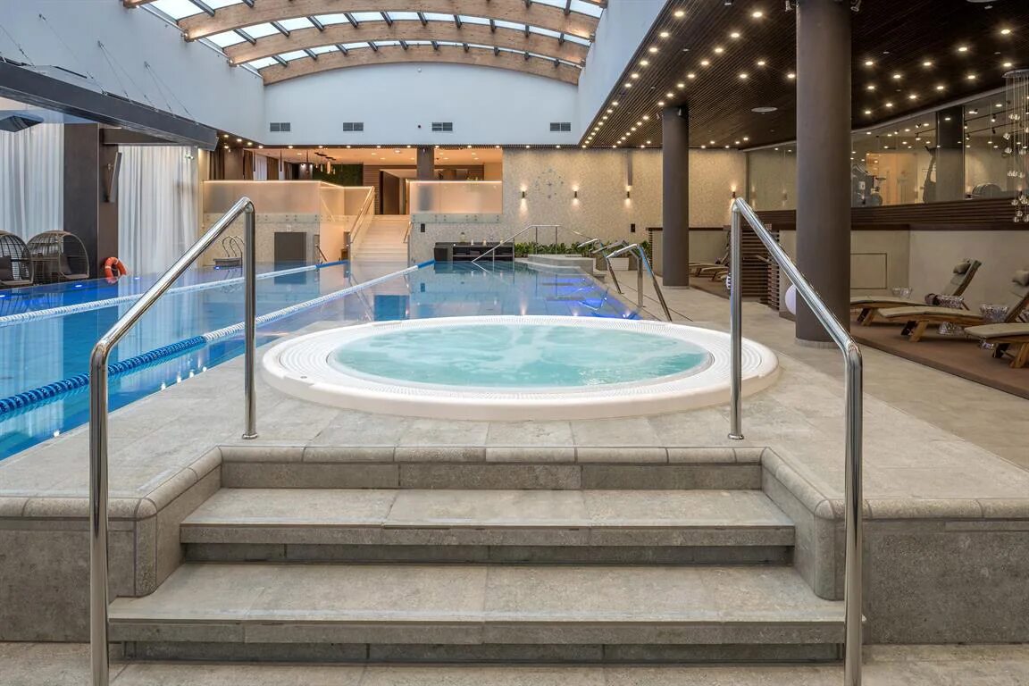 Лучший спа в санкт петербурге. Отель hilton санкт-петербург экспофорум спа. хилтон отель санкт-петербург экспофорум. хилтон экспофорум спа. хилтон спб экспофорум бассейн.