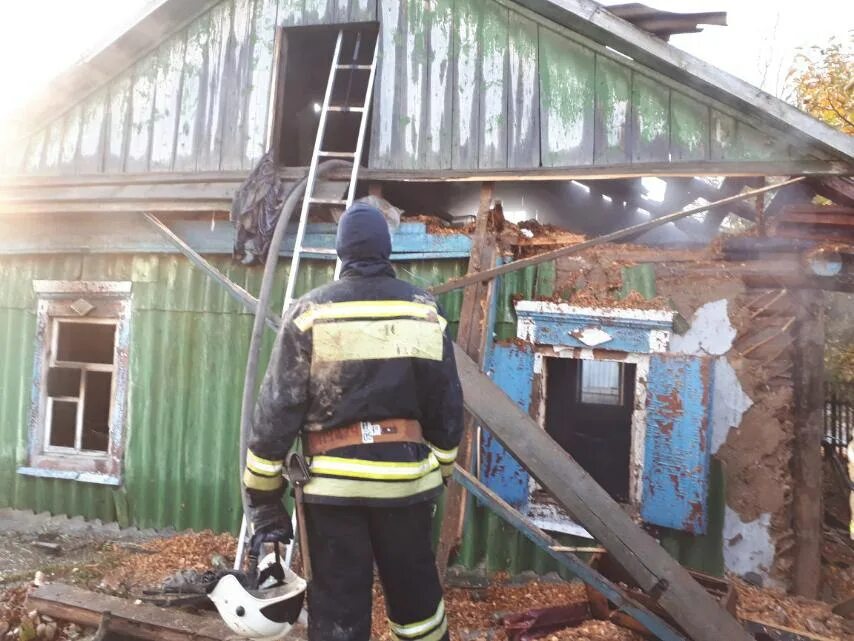 Пожар в Новоаннинском районе Волгоградской области. Пожар в Новоаннинский Волгоградская. Новоаннинский пожар в городе. Происшествия г. Новоаннинского. Погода в новоаннинском волгоградской области на 14