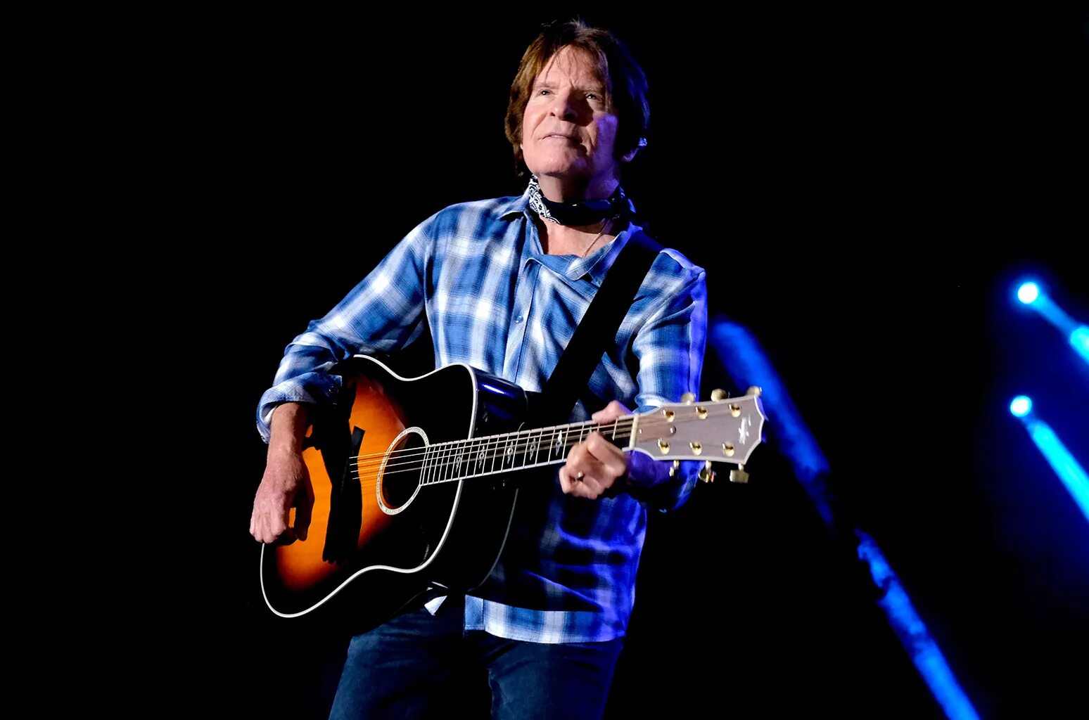 John fogerty в молодости. Джон фогерти 1969. Джон кэмерон фогерти. John fogerty ccr. Лучшее джона фогерти.