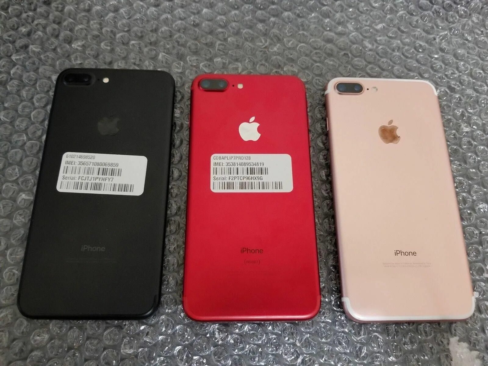 Скажи 7 плюс 7. Айфон 7 плюс. Iphone 7 Plus Red черный. Iphone 7 Plus Rosegold Red. Айфон 7 плюс красный размер.