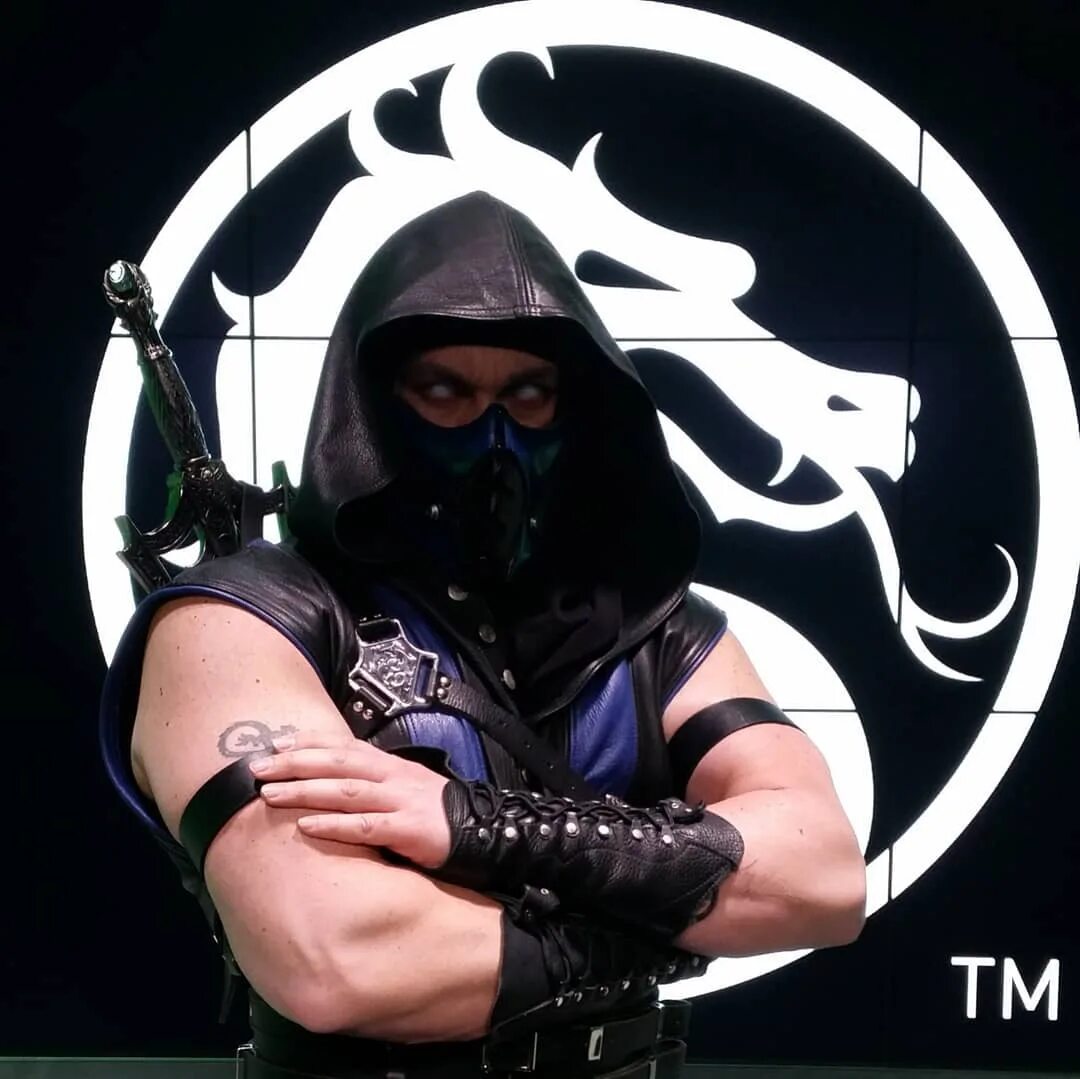 Саб Зиро косплей. Кабал (Mortal Kombat). День мортал комбат