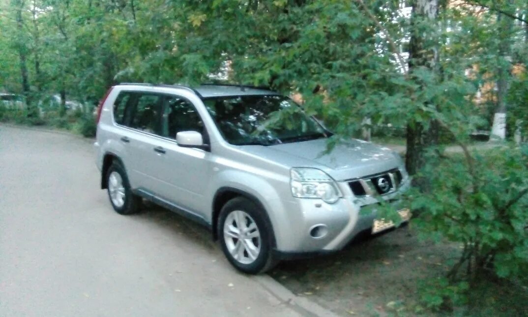 Ниссан x trail 2013 черный. Ниссан трейл 2007. Ниссан икстрейл 2010 серый. Фиолетовый джип ниссан. Ниссан б у екатеринбург.