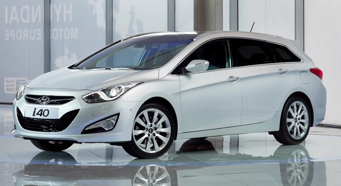 Hyundai i40 2012. Хендай ай 40 седан. Машина i 40. Машина i 40. Машина i40 hyundai.