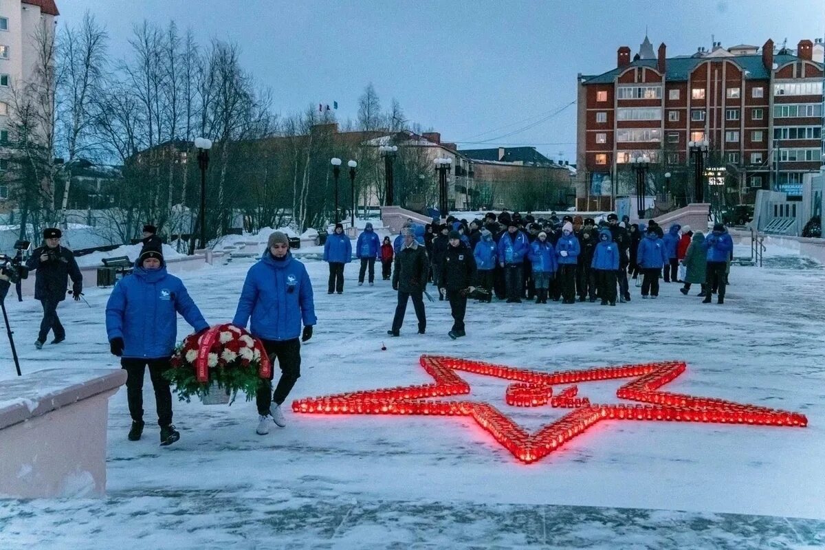 9 Мая Салехард. Салехард мемориал Победы. 9 Мая фото. Фото с дня Победы Салехард. Мая салехард