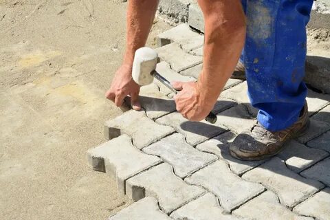 Работа положить тротуарную плитку