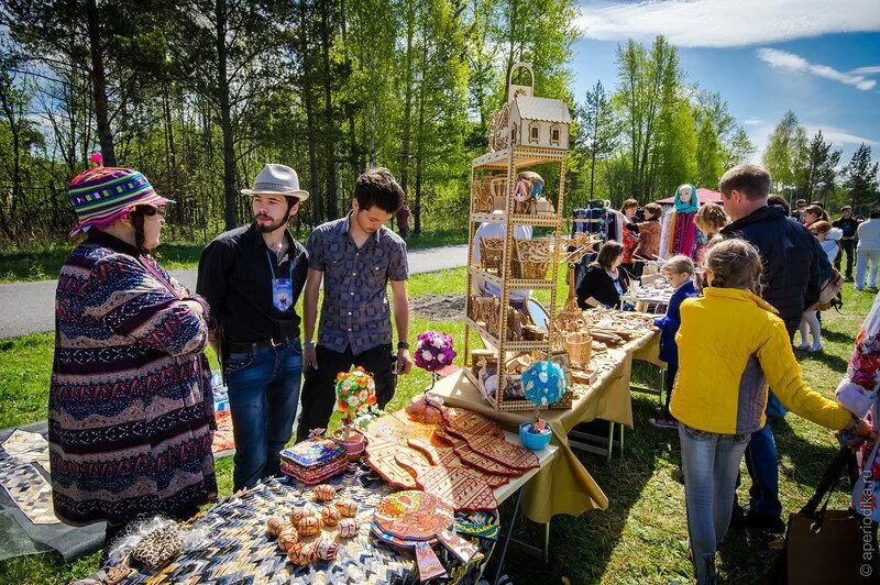 Фестиваль подарков. Японские сувениры. Сувениры для фестиваля. Саянское кольцо 2010. Фестиваль сувениров.