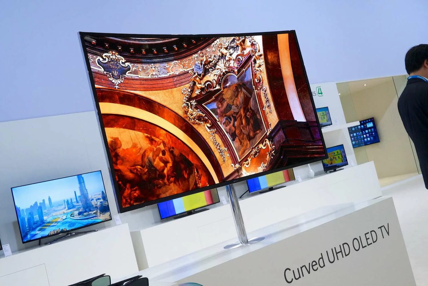 Oled телевизоры 2024. Олед 4д. Технология OLED телевизора что это. Олед экран. Технология олед экраны.