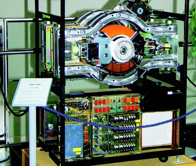 Жесткий диск IBM 3380. Жесткий диск Сименс. Жесткий диск корпус цветной 3d модель. Модули ячейки ТЭЗ жесткий диск.