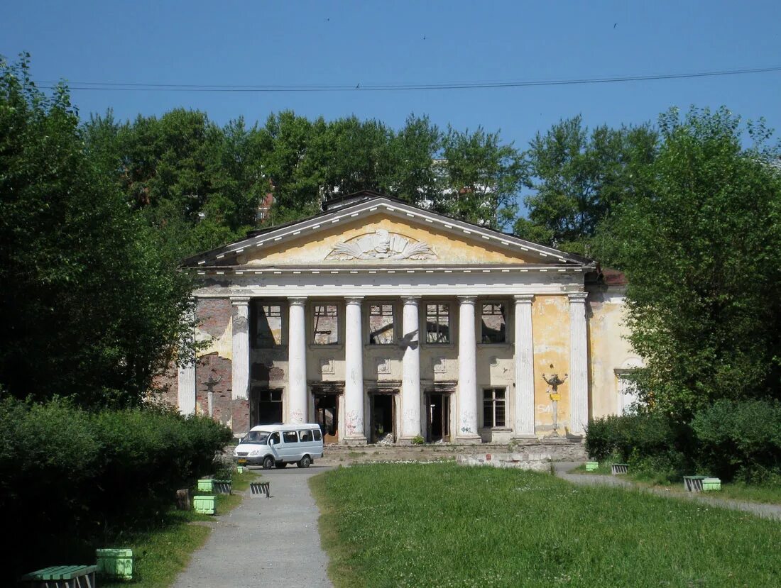 Бывшая баня на сортировке город серов адрес. Взрыв на сортировке свердловск 1988. Находится на сортировке. Взрыв свердловск сортировочный 1988. Ж д станция санкт-петербург сортировочный московский.