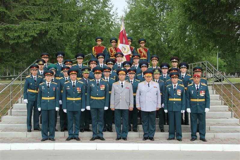 Институт войск нац.гвардии Пермь. Пермский военный институт ВНГ. Пермский военный институт войск национальной гвардии в Перми. Пермь Гайва институт Росгвардии.