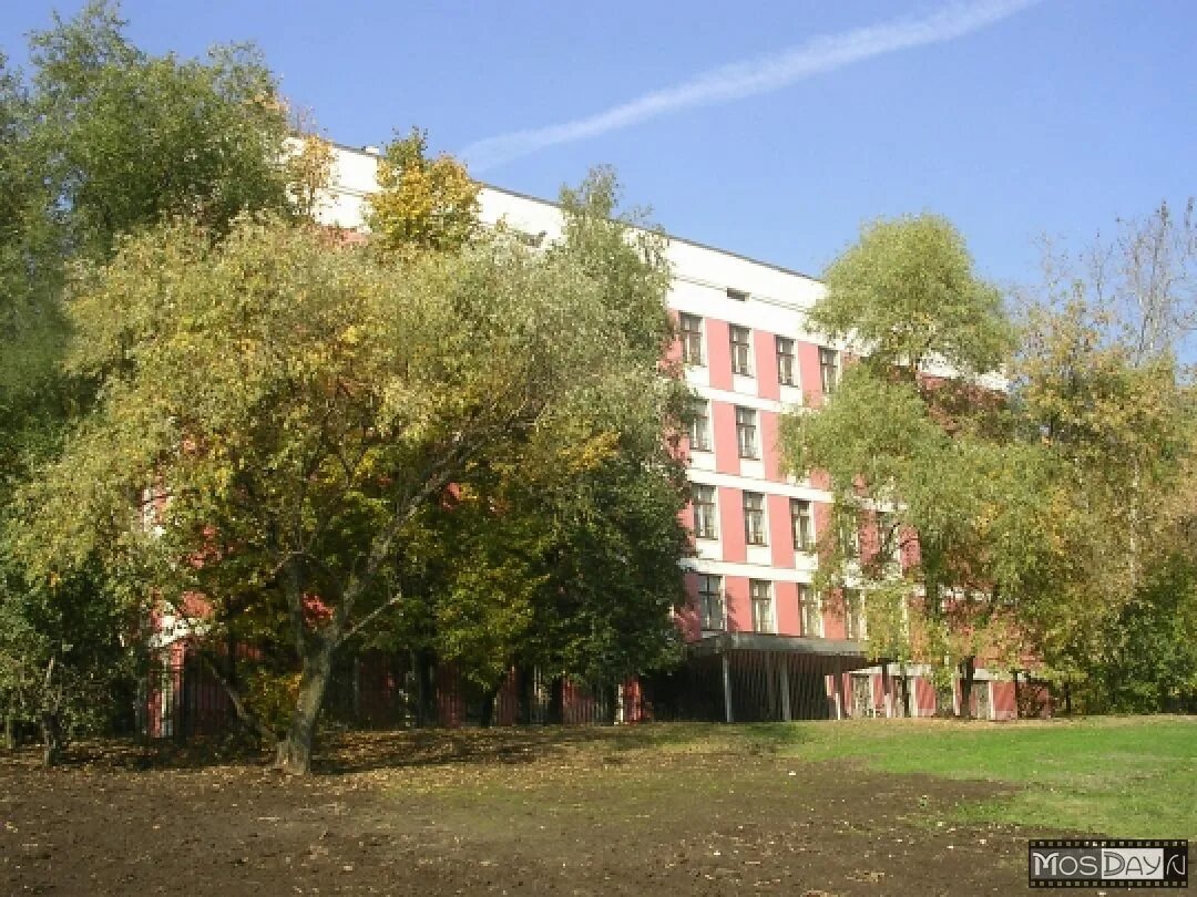 Школы севастопольская москва. Школа 522 москва севастопольский. школа 522 севастопольский проспект 20а. севастопольский проспект 20. средняя школа 522 москва.