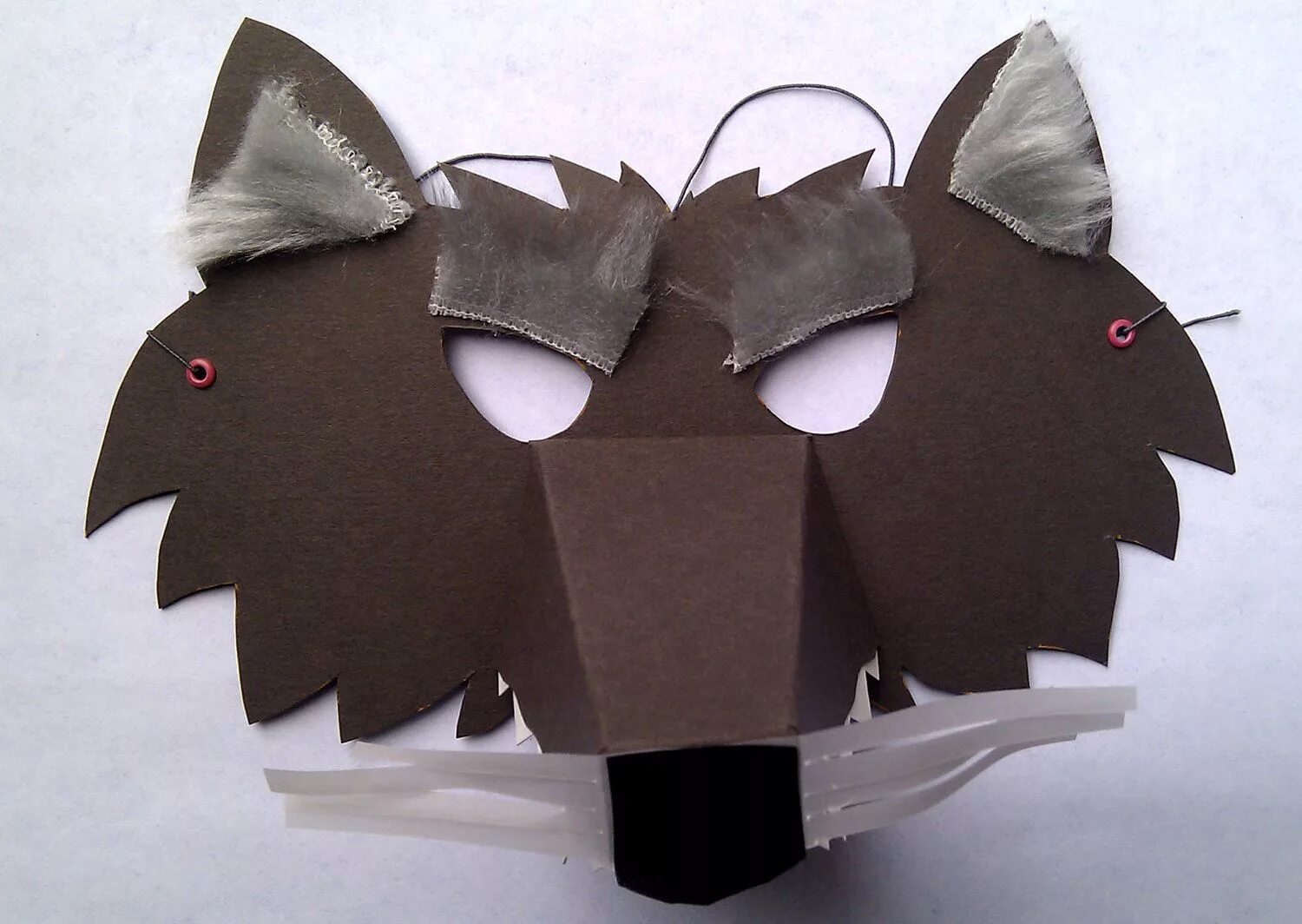 маска волк. маска из картона «волк». маска животных из гофрокартона. бумажная маска волка. маска из картона «волк».