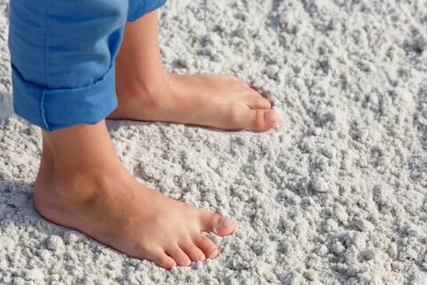 Foot kid girl