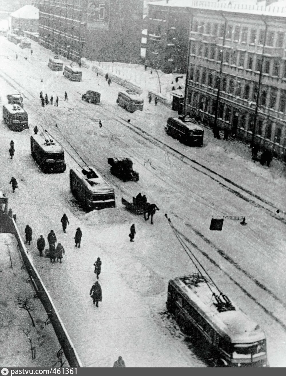 Улица блокады. Зима 1941-1942 в блокадном Ленинграде. Блокадный Ленинград зима 1942.
