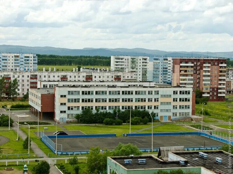 Шарыпово города Красноярского края школа. Школа 8 г.Шарыпово. Красноярский край город Шарыпово 2 микрорайон 2 школа. Школа 8 г Шарыпово 3 микрорайон.