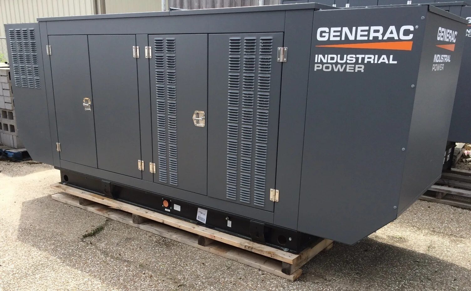 Генератор промышленный generac. Газовый Генератор generac sg36. Generac Nexus дизель Генератор. Газовый Генератор generac sg28 открытый.