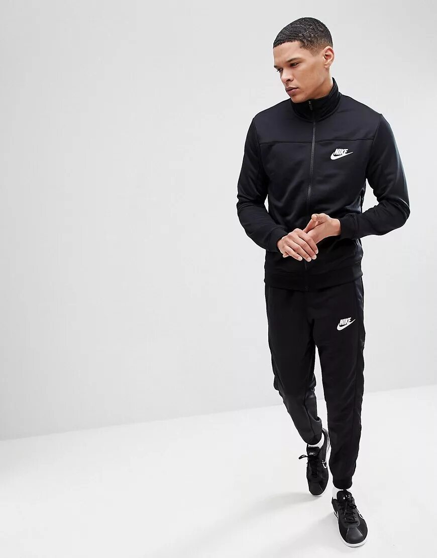 Ломпасы. Nike Tracksuit костюм мужской. Спортивный костюм найк черный мужской Nike. Nike - Sportswear Tracksuit Mens Black. Спортивный костюм найк мужской 2022.